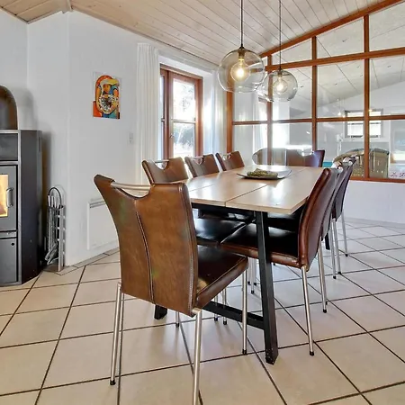 Holmved - 1-2km From The Sea By Interhome *