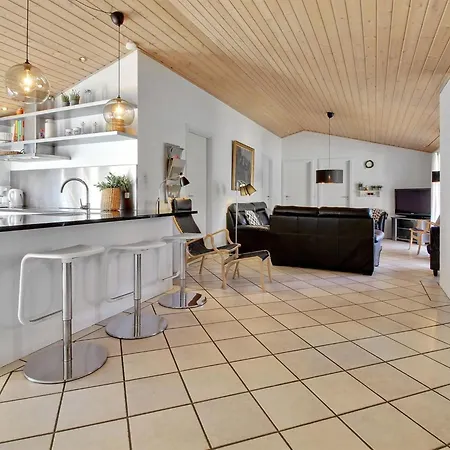 Hébergement de vacances Holmved - 1-2km From The Sea By Interhome *