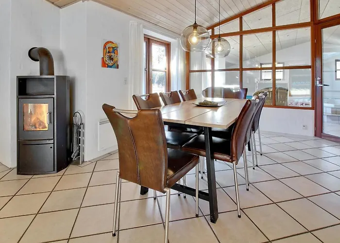 Holmved - 1-2km From The Sea By Interhome